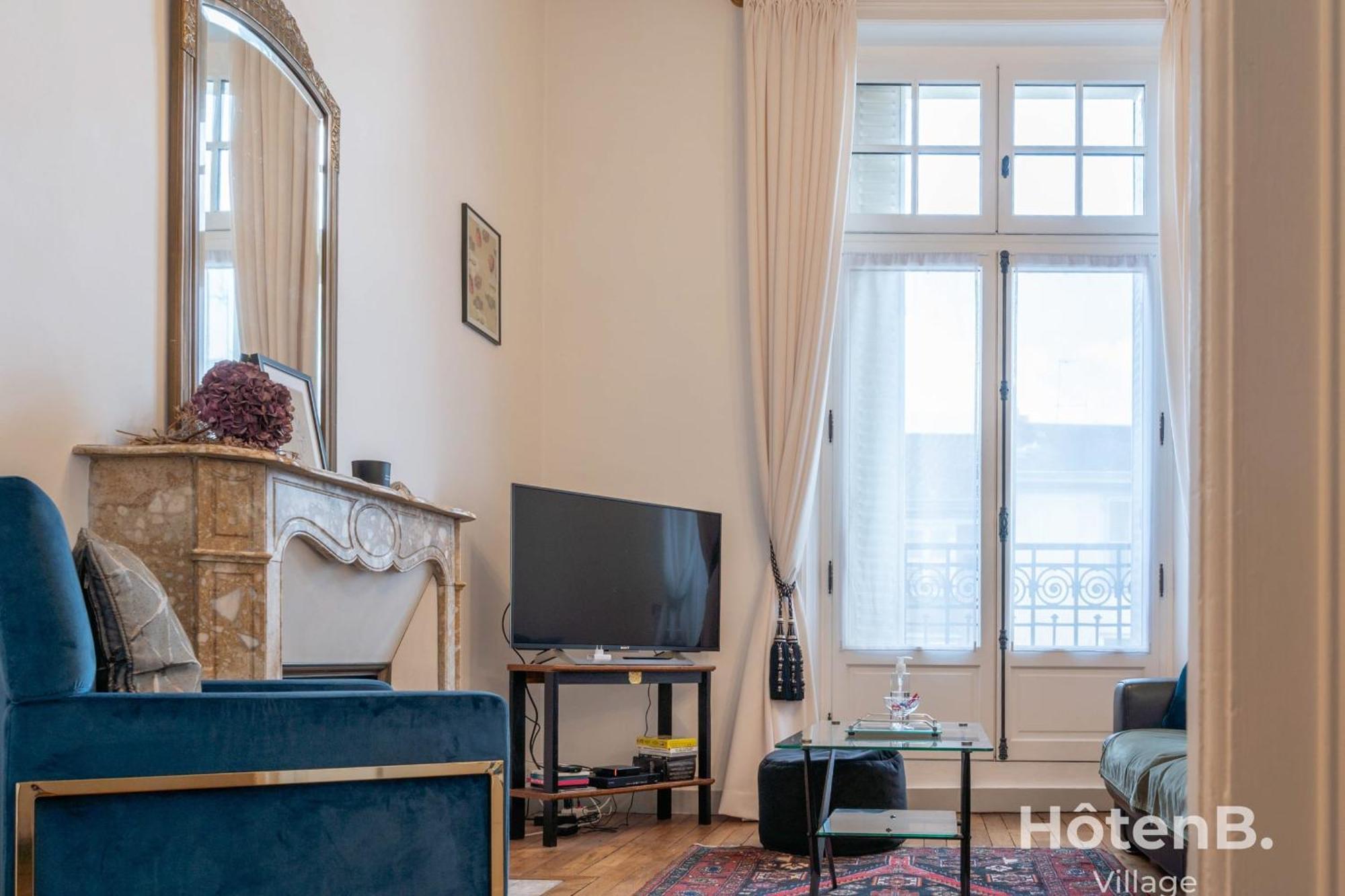 "Les Effrontes" Louis Blanc Charming Apartment Лимож Экстерьер фото