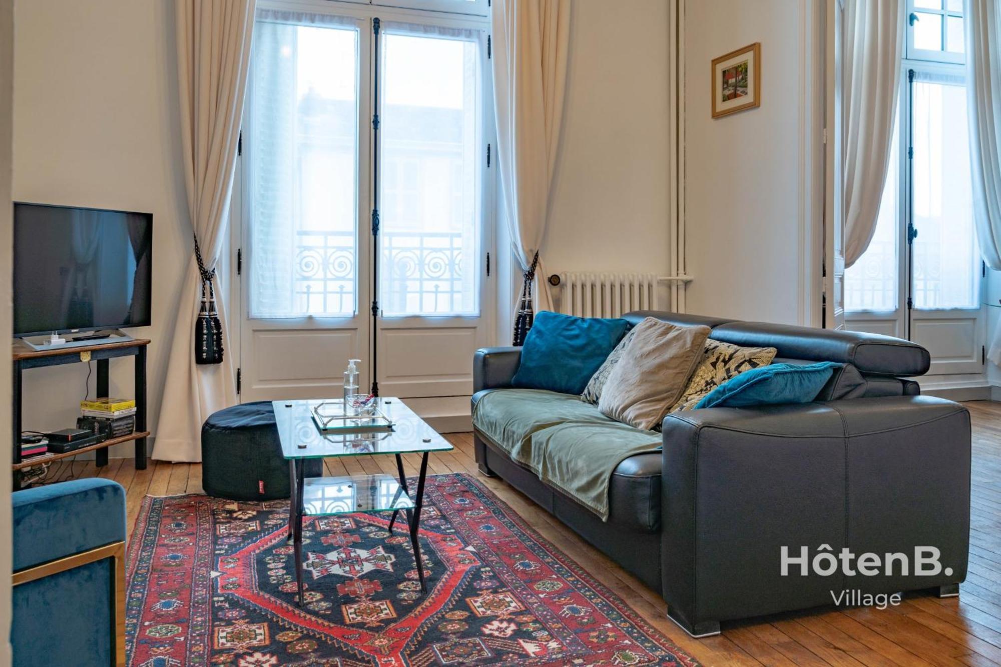 "Les Effrontes" Louis Blanc Charming Apartment Лимож Экстерьер фото
