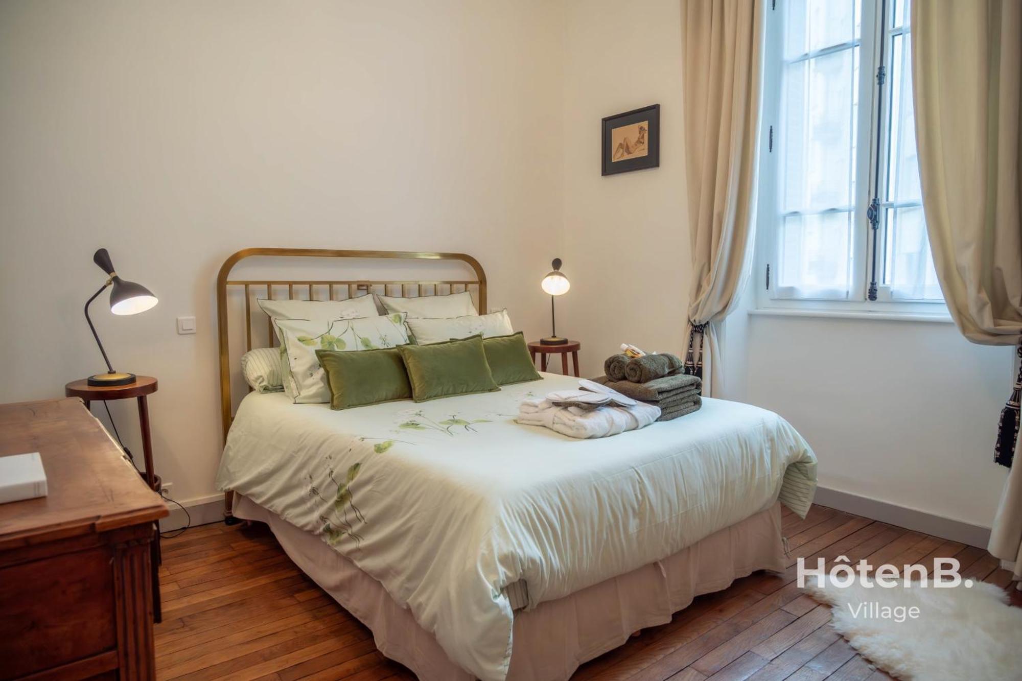 "Les Effrontes" Louis Blanc Charming Apartment Лимож Экстерьер фото